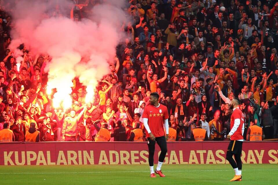 Galatasaray fans prepare for derİle – Türk Football News